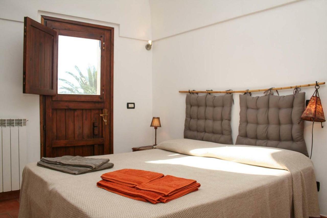 Dammuso Favarelle Da Caty Apartment Scauri  Exterior foto